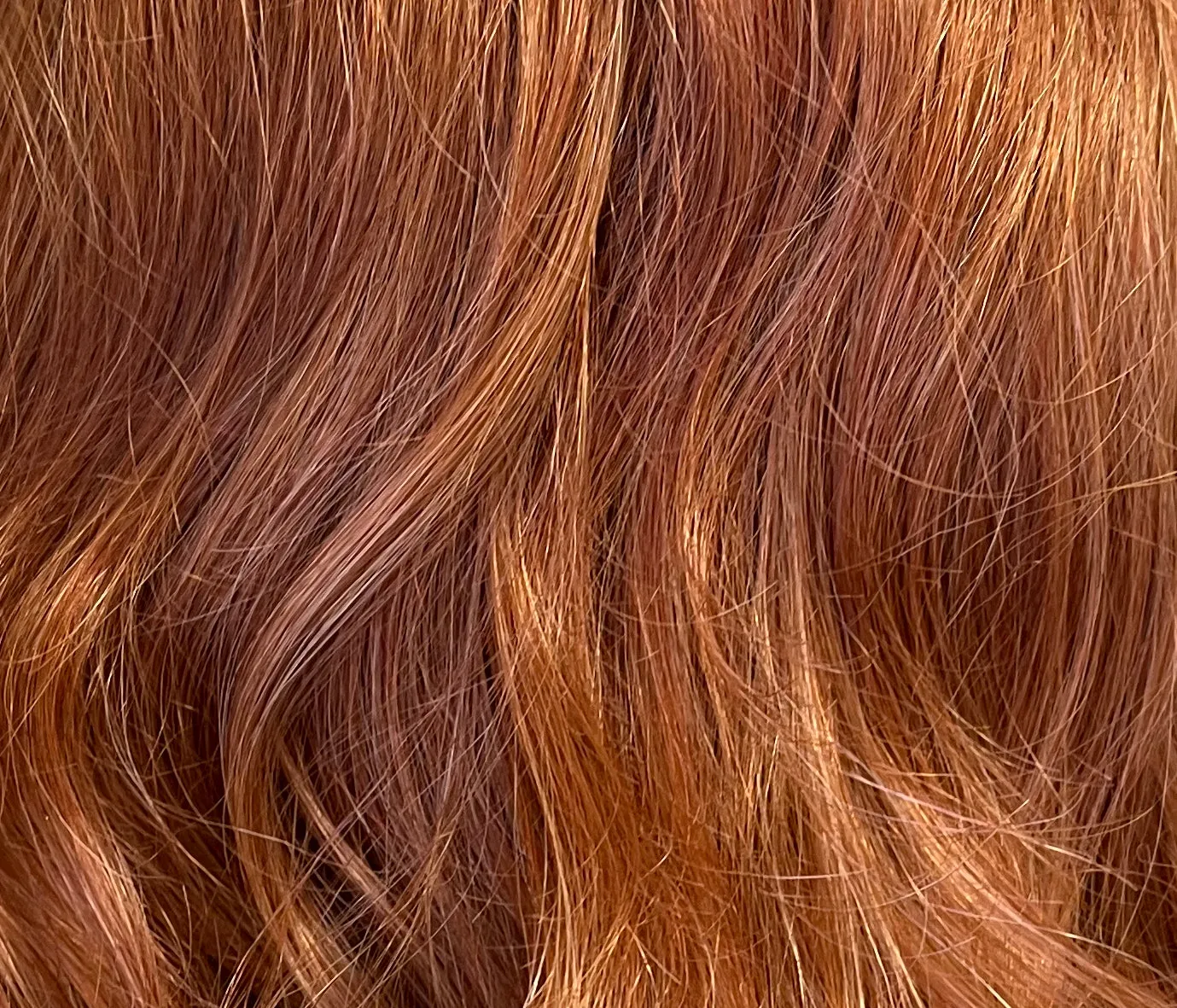 Preloved, Belle Tress, Summer Peach wig | Heat-friendly synthetic | Sumptuous Strawberry | Average cap | 13.5″ length